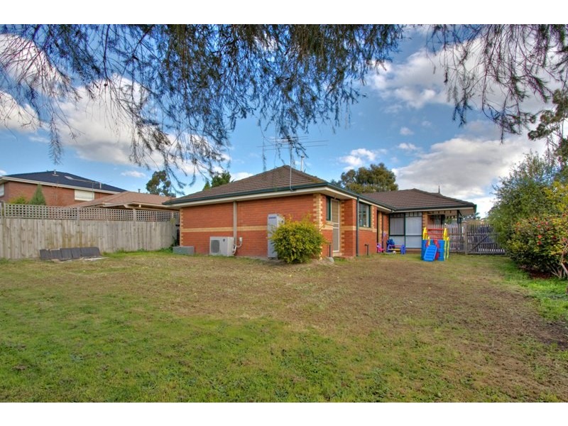 10 London Crescent, Narre Warren VIC 3805