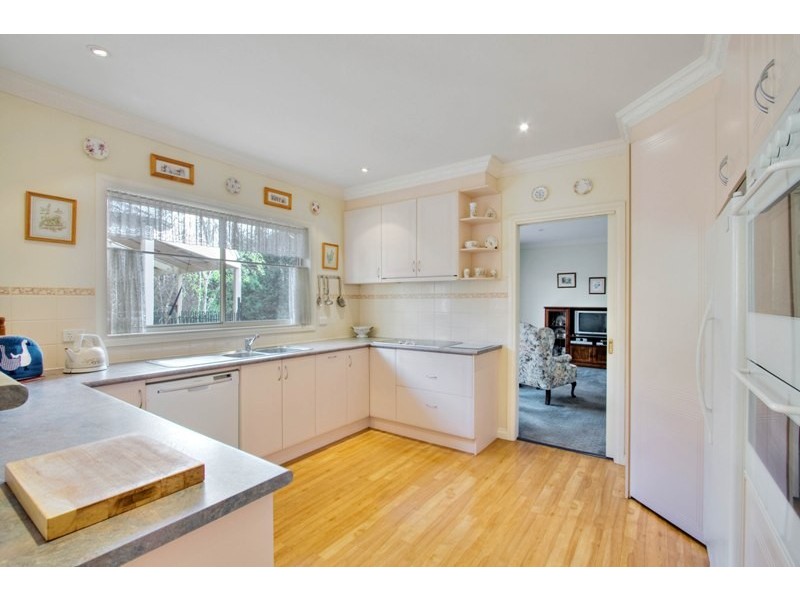 29-31 Hillsmeade Drive, Narre Warren South VIC 3805