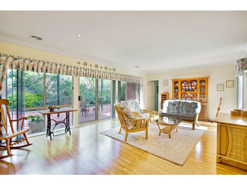 29-31 Hillsmeade Drive, Narre Warren South VIC 3805