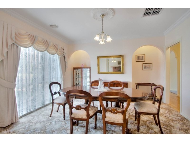 29-31 Hillsmeade Drive, Narre Warren South VIC 3805