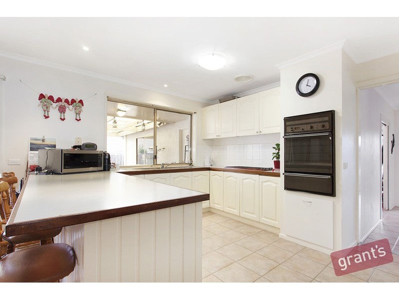 14 Rosemont Drive, Narre Warren VIC 3805