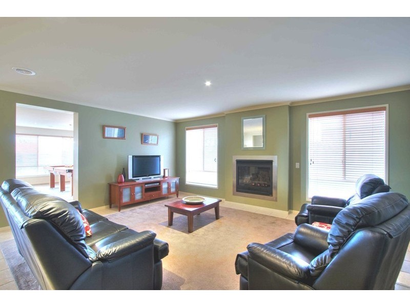 70 Fleet Street, Narre Warren South VIC 3805