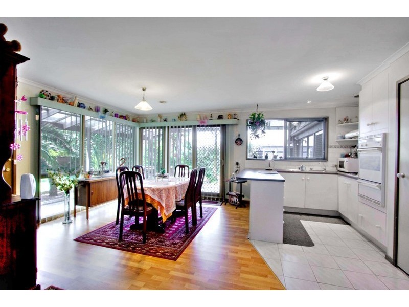 44 Murdoch Avenue, Narre Warren VIC 3805