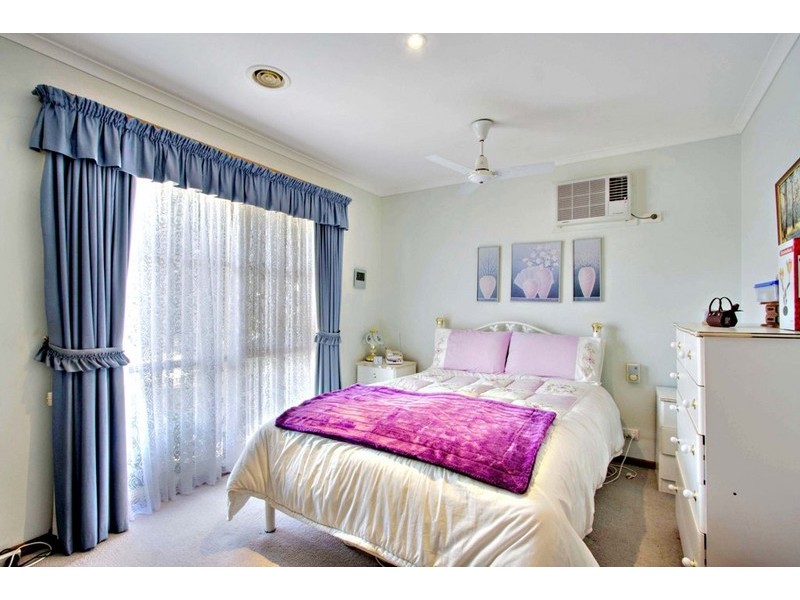 44 Murdoch Avenue, Narre Warren VIC 3805