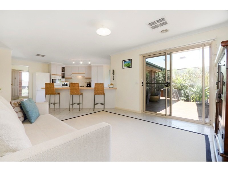 6 Bella Crescent, Hallam VIC 3803