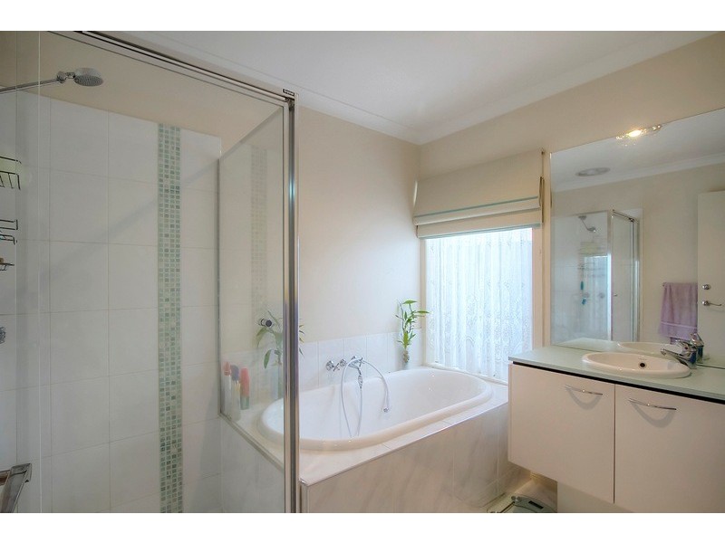 7 Longfield Way, Narre Warren South VIC 3805