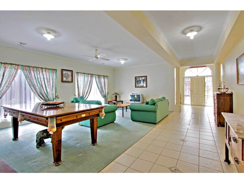 22 Sugar Gum Court, Narre Warren South VIC 3805