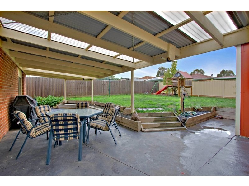 22 Sugar Gum Court, Narre Warren South VIC 3805
