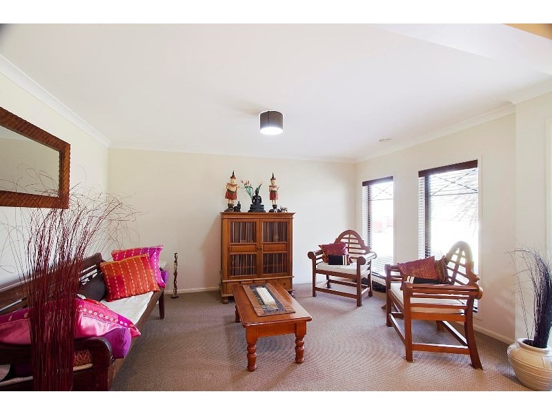 39 Tuileries Rise, Narre Warren South VIC 3805