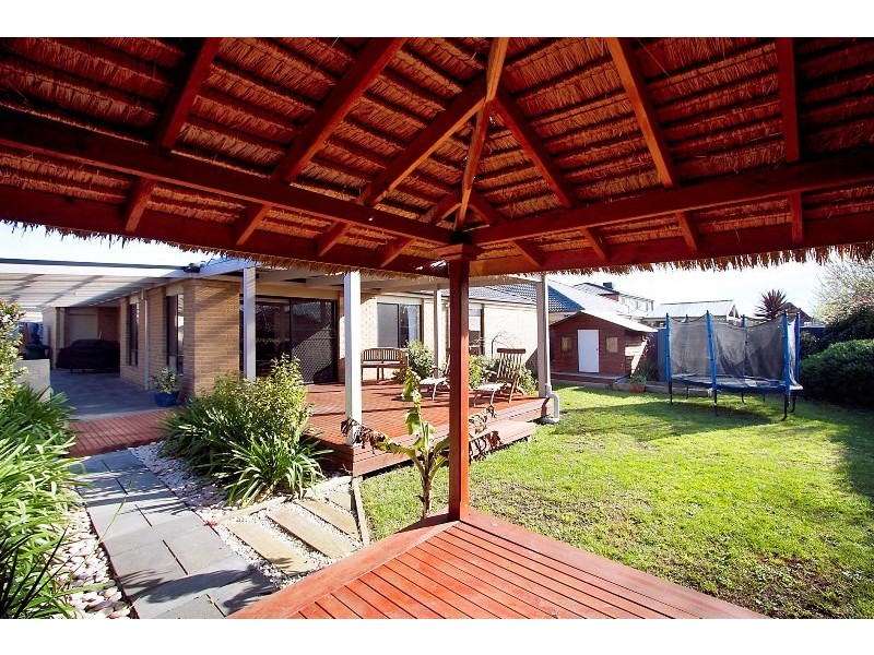 39 Tuileries Rise, Narre Warren South VIC 3805