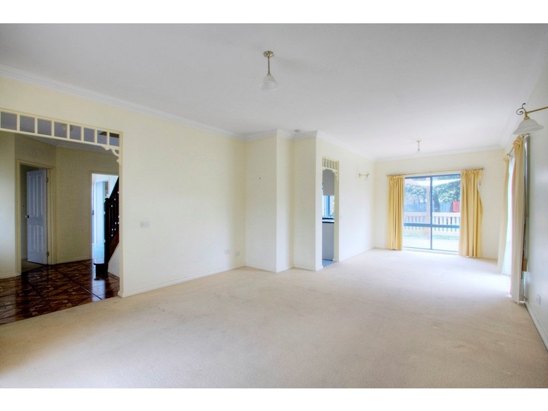 146 Sweeney Drive, Narre Warren VIC 3805