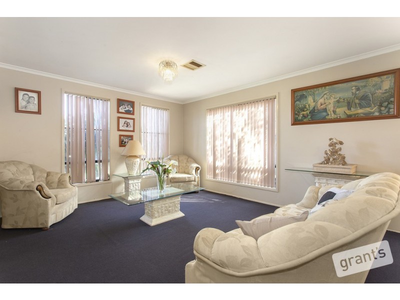 5 Dover Court, Narre Warren South VIC 3805