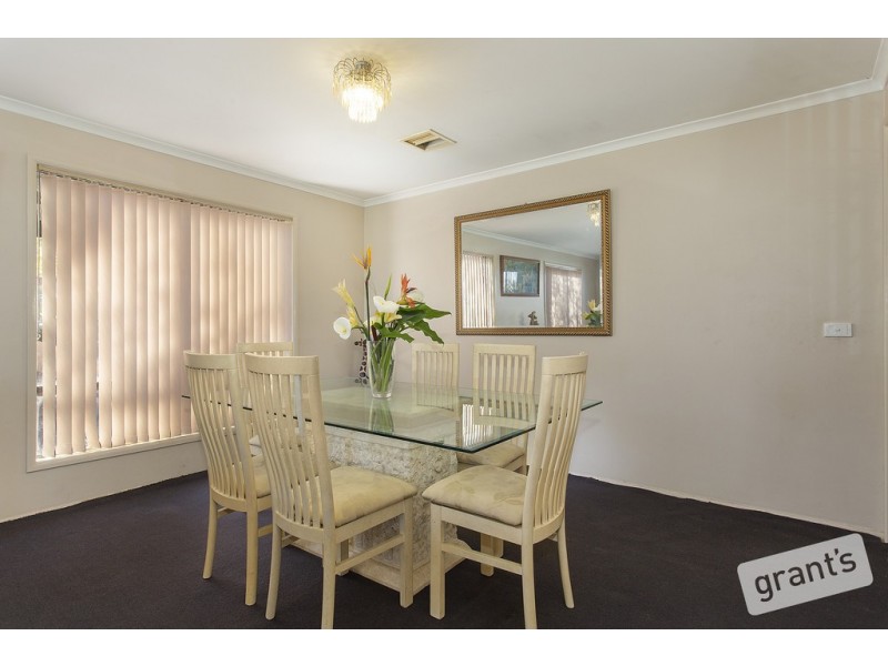 5 Dover Court, Narre Warren South VIC 3805