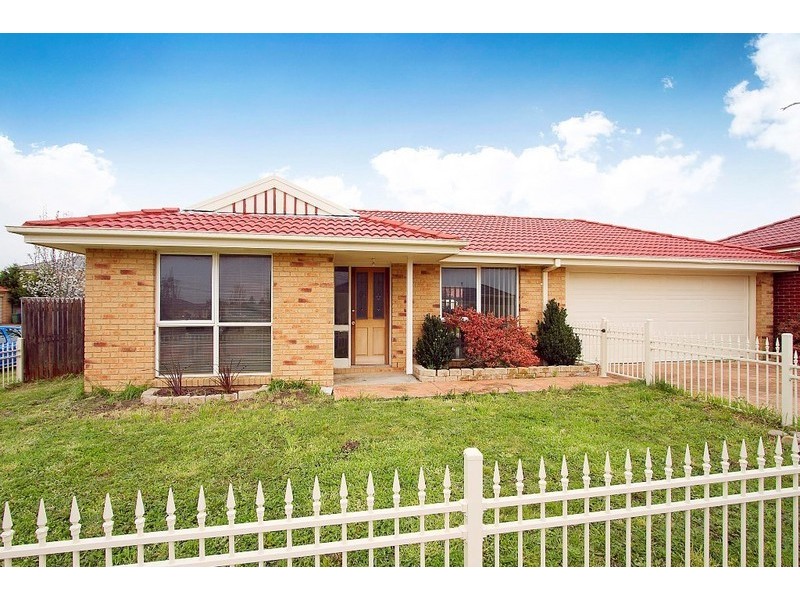 12 Baronessa Avenue, Narre Warren South VIC 3805