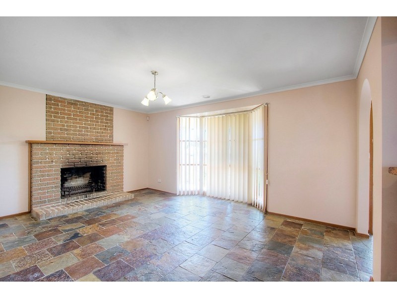 50 Tarcoola Drive, Narre Warren VIC 3805