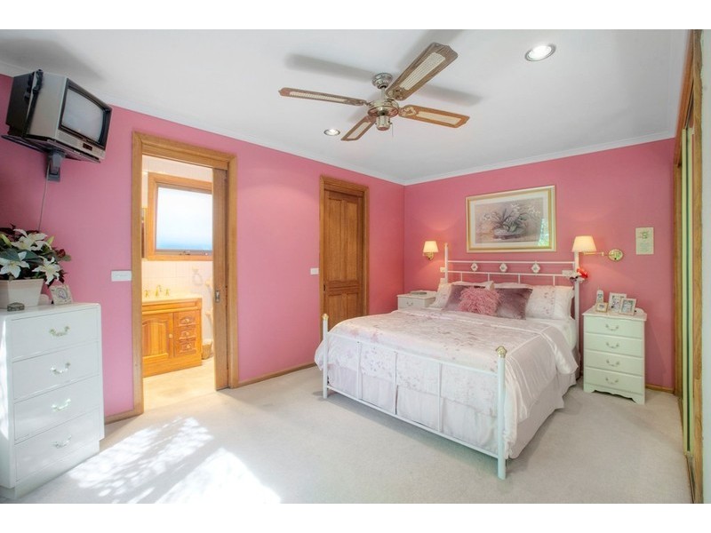 18 Greendale Court, Narre Warren VIC 3805