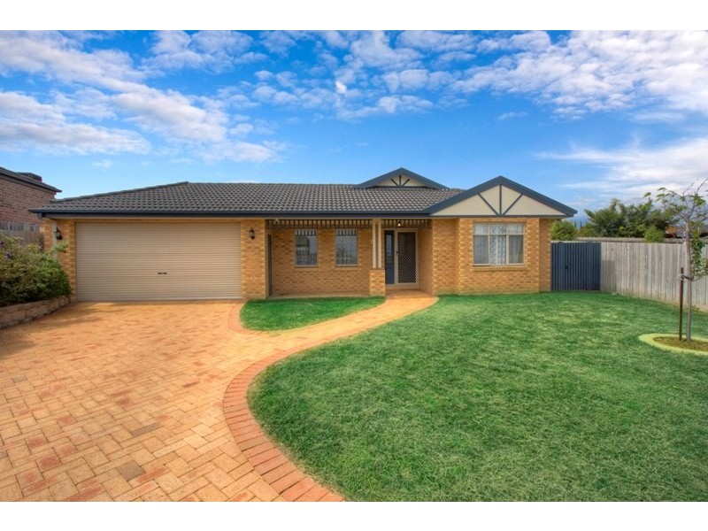 7 Glamis Rise, Beaconsfield VIC 3807