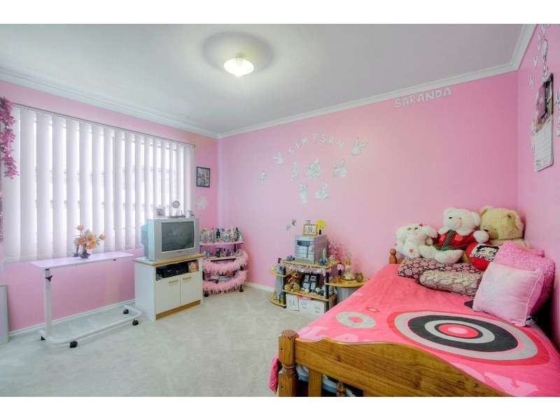 24 Gilmore Crescent, Lynbrook VIC 3975