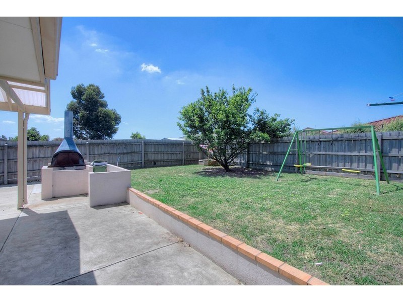 8 Rigby Court, Narre Warren South VIC 3805