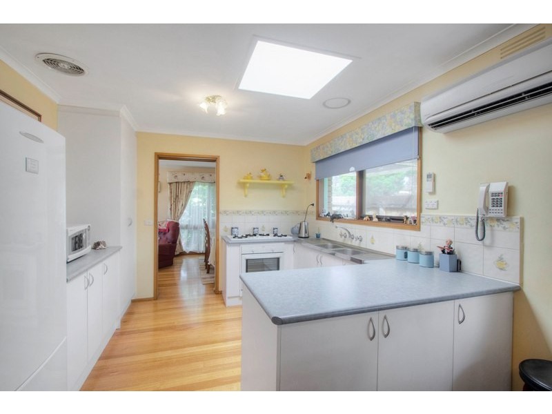 42 Guildford Crescent, Narre Warren VIC 3805