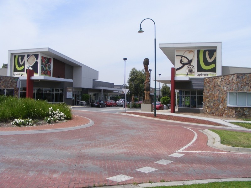 21 Eldershaw Drive, Lynbrook VIC 3975