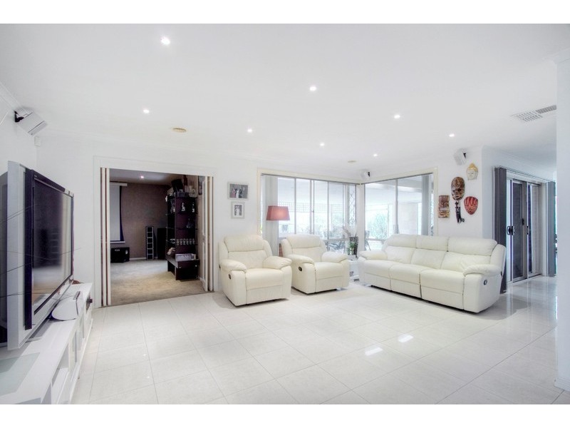 69 Langbourne Drive, Narre Warren South VIC 3805