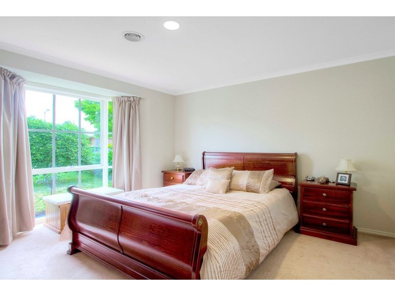 31 Strathaird Drive, Narre Warren South VIC 3805