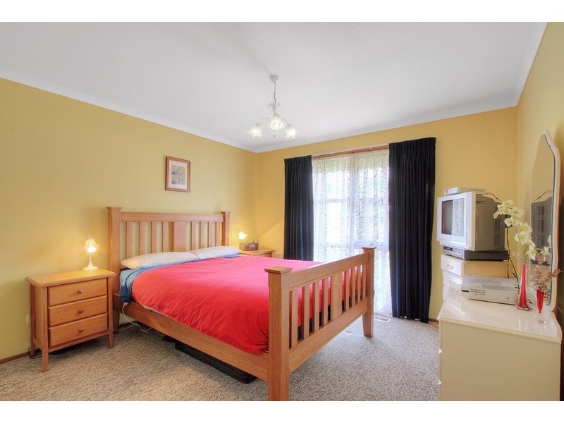 52 Fitzgerald Road, Hallam VIC 3803