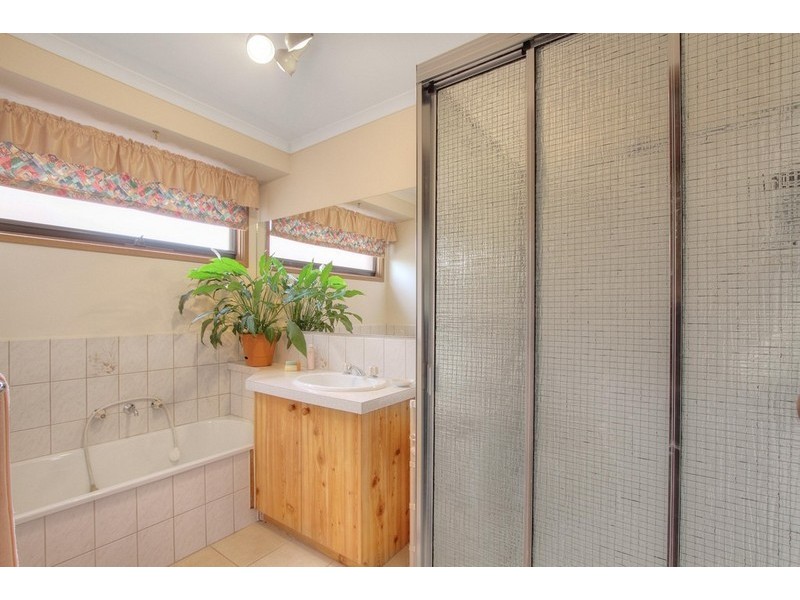 52 Fitzgerald Road, Hallam VIC 3803