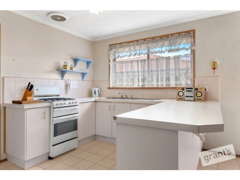 63 Barondi Avenue, Narre Warren VIC 3805