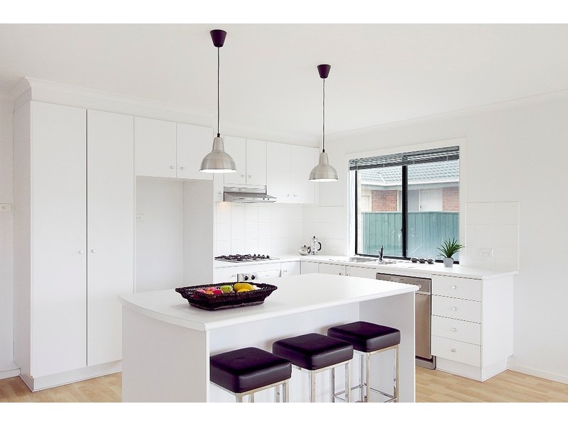 21 Kingston Avenue, Narre Warren South VIC 3805