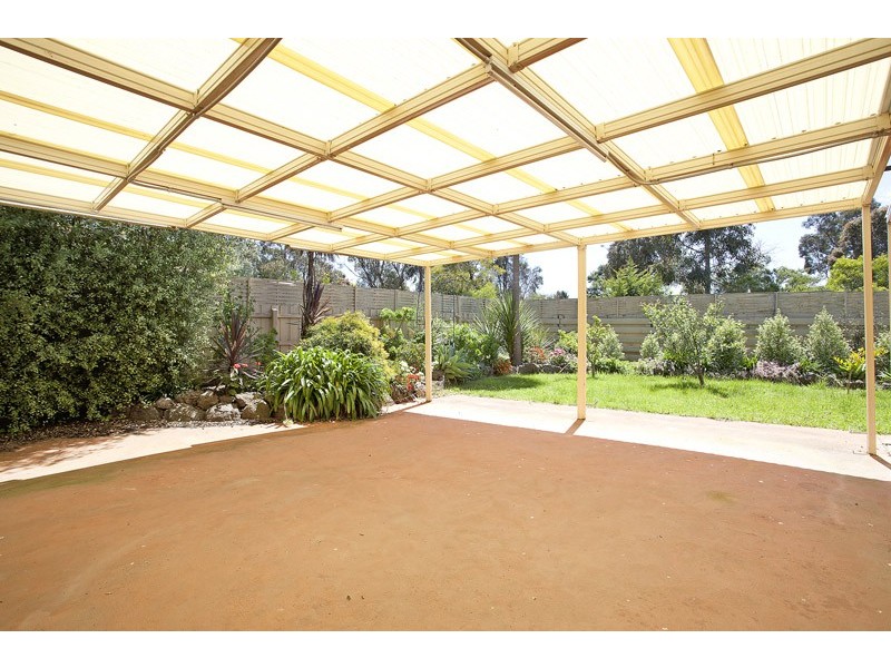 10 Tolmie Rise, Hallam VIC 3803