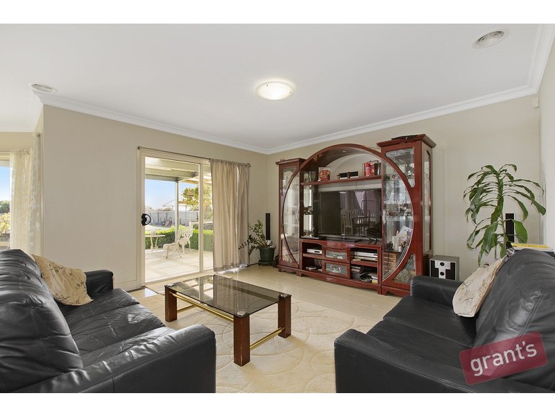 3 Grosvenor Place, Narre Warren North VIC 3804