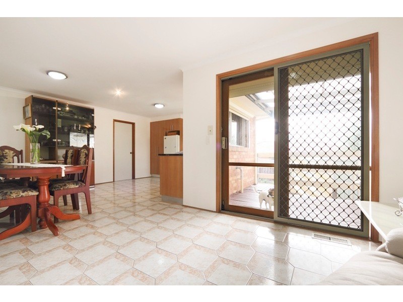 22 Hinrichsen Drive, Hallam VIC 3803