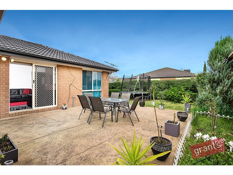 5 Pauline Court, Hallam VIC 3803