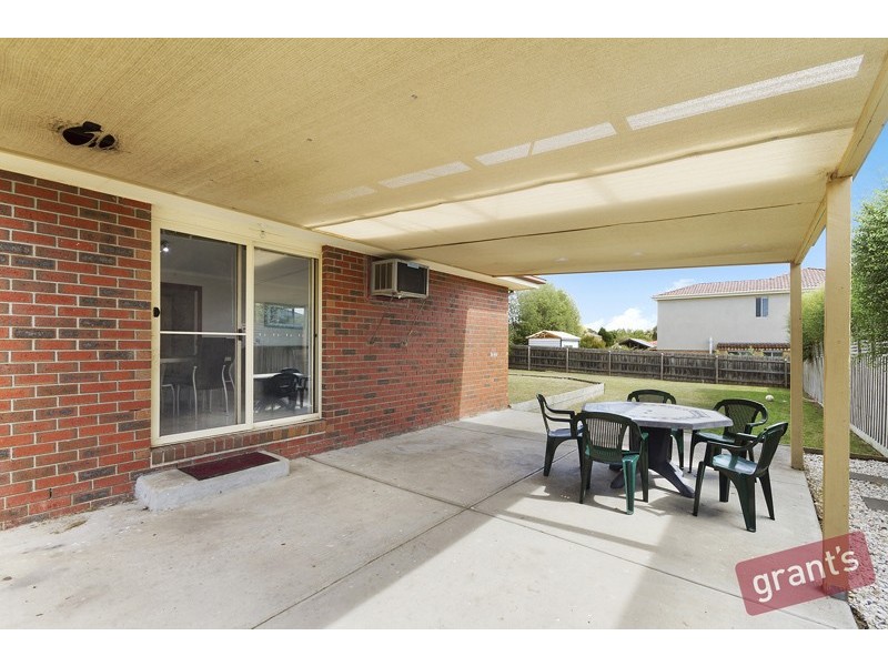 61 Kendall Drive, Narre Warren VIC 3805