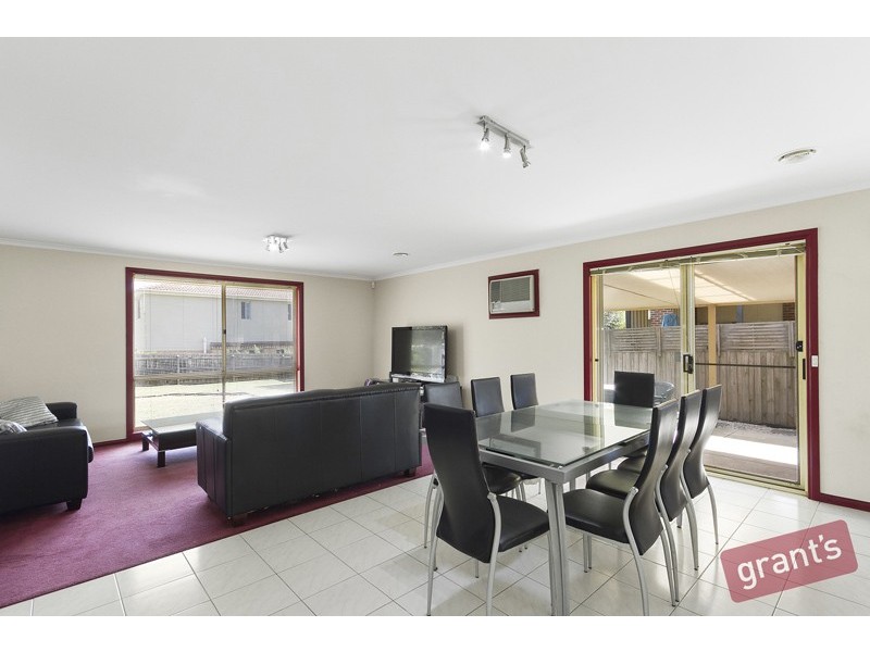 61 Kendall Drive, Narre Warren VIC 3805