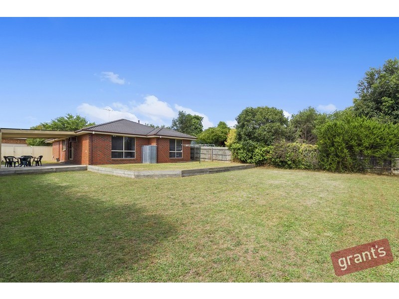 61 Kendall Drive, Narre Warren VIC 3805