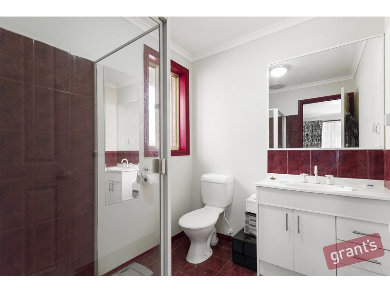 61 Kendall Drive, Narre Warren VIC 3805