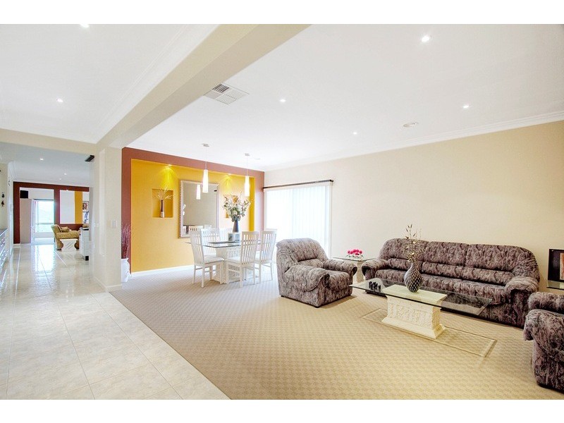 26 Frederick Rise, Narre Warren South VIC 3805