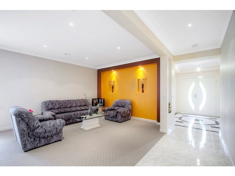 26 Frederick Rise, Narre Warren South VIC 3805