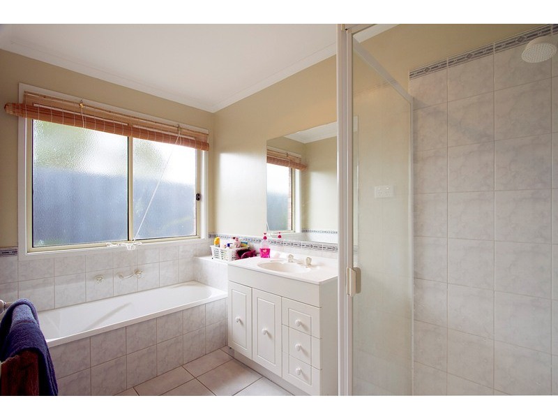 120 Harold Keys Drive, Narre Warren South VIC 3805