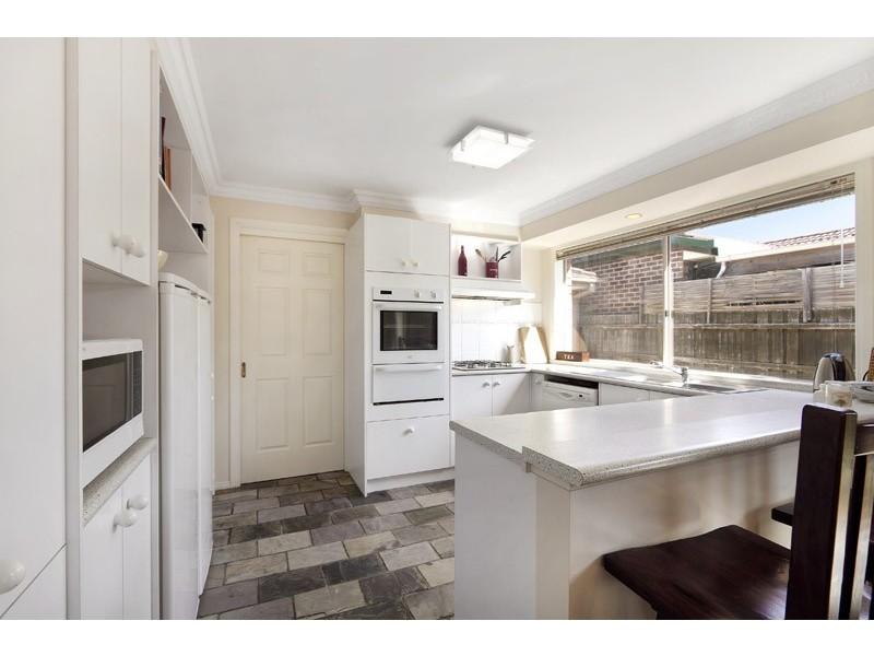 8 England Walk, Narre Warren South VIC 3805