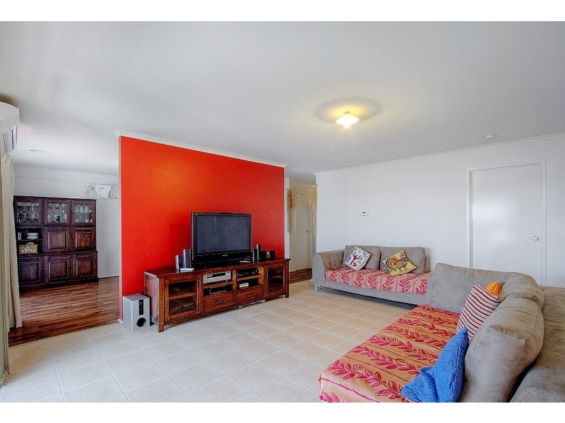 16 St Georges Road, Narre Warren South VIC 3805