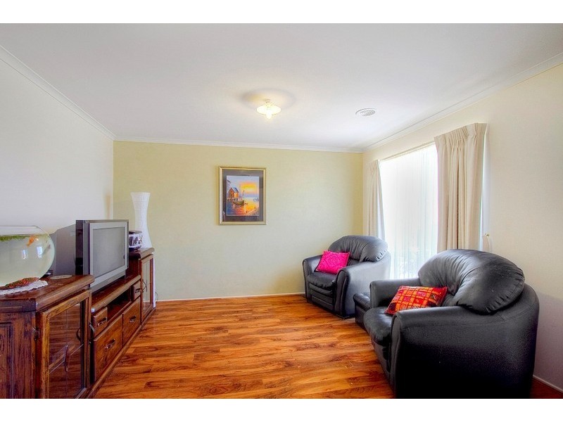 16 St Georges Road, Narre Warren South VIC 3805