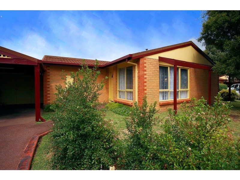 10/14 Warren Close, Narre Warren VIC 3805