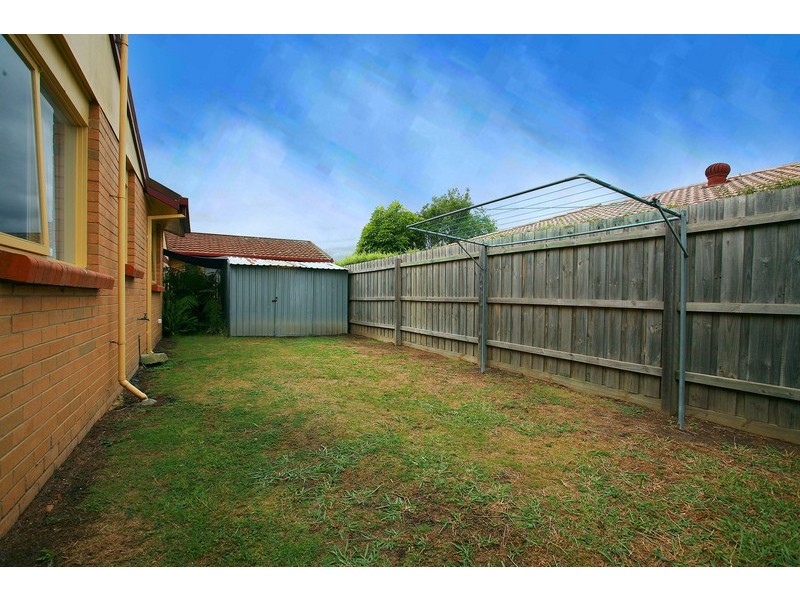 10/14 Warren Close, Narre Warren VIC 3805