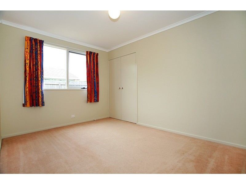 10/14 Warren Close, Narre Warren VIC 3805