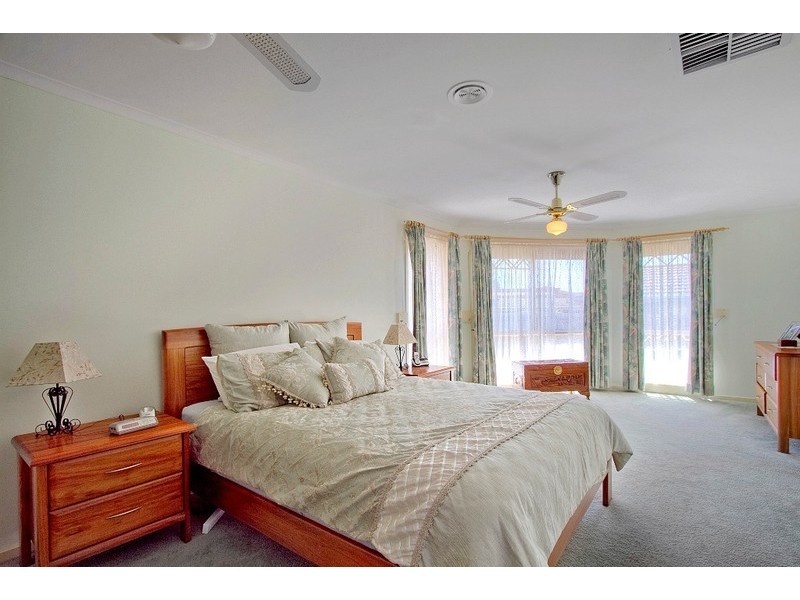 8 Madison Avenue, Narre Warren VIC 3805