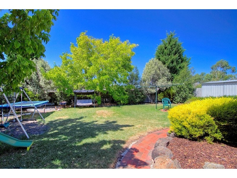 8 Madison Avenue, Narre Warren VIC 3805